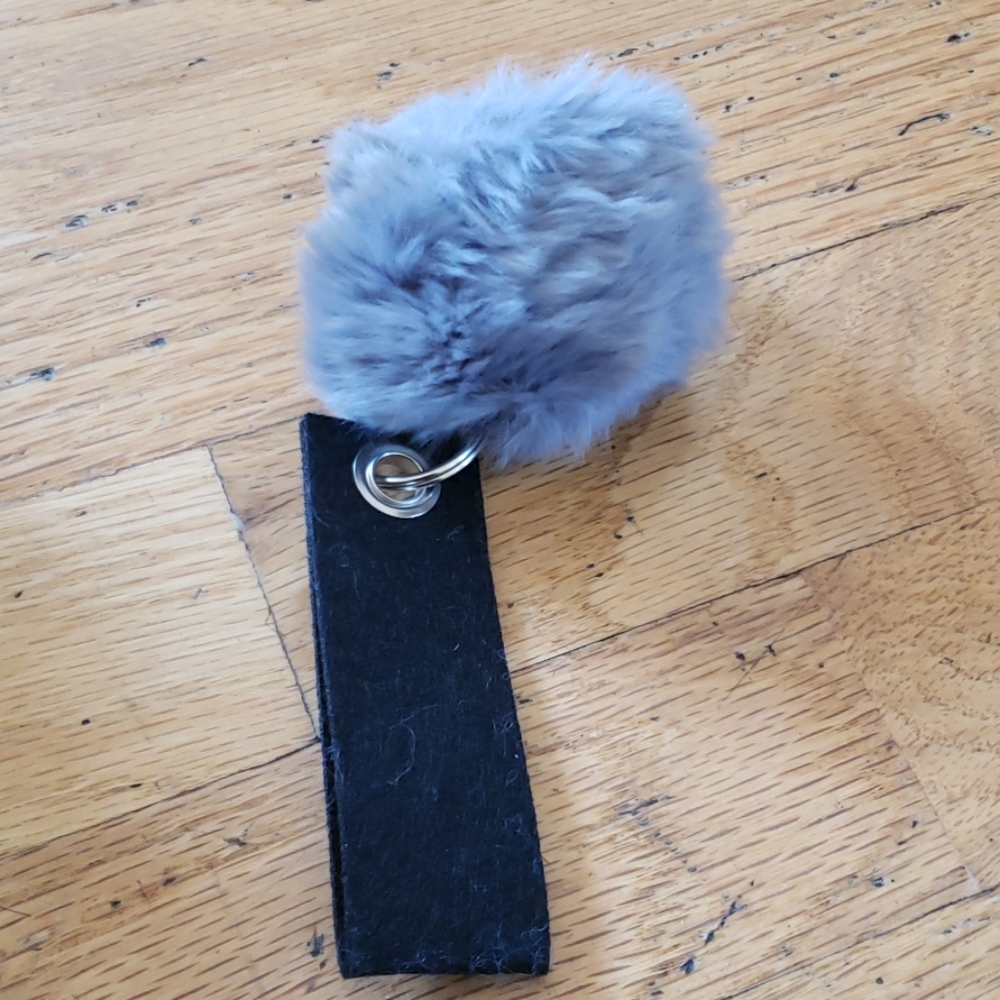 Genuine fox fur pom pom keychain bags charm NEW - Picture 3 of 3